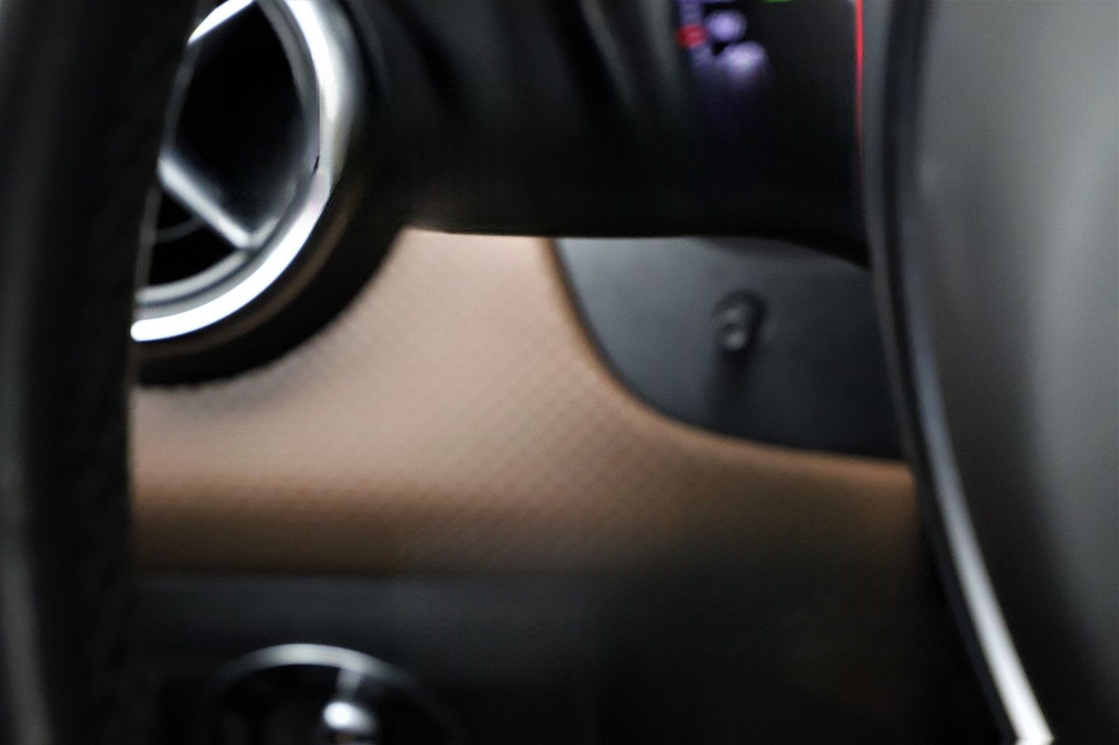 Mercedes-Benz A 200 156PS 7G Standheizung Memory H&K 1. Hand foto 25