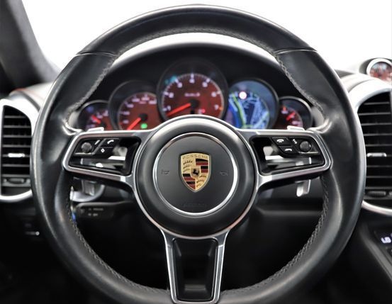 Porsche Cayenne 4.8 V8 570PS Turbo S Chrono Pano Keramik foto 13