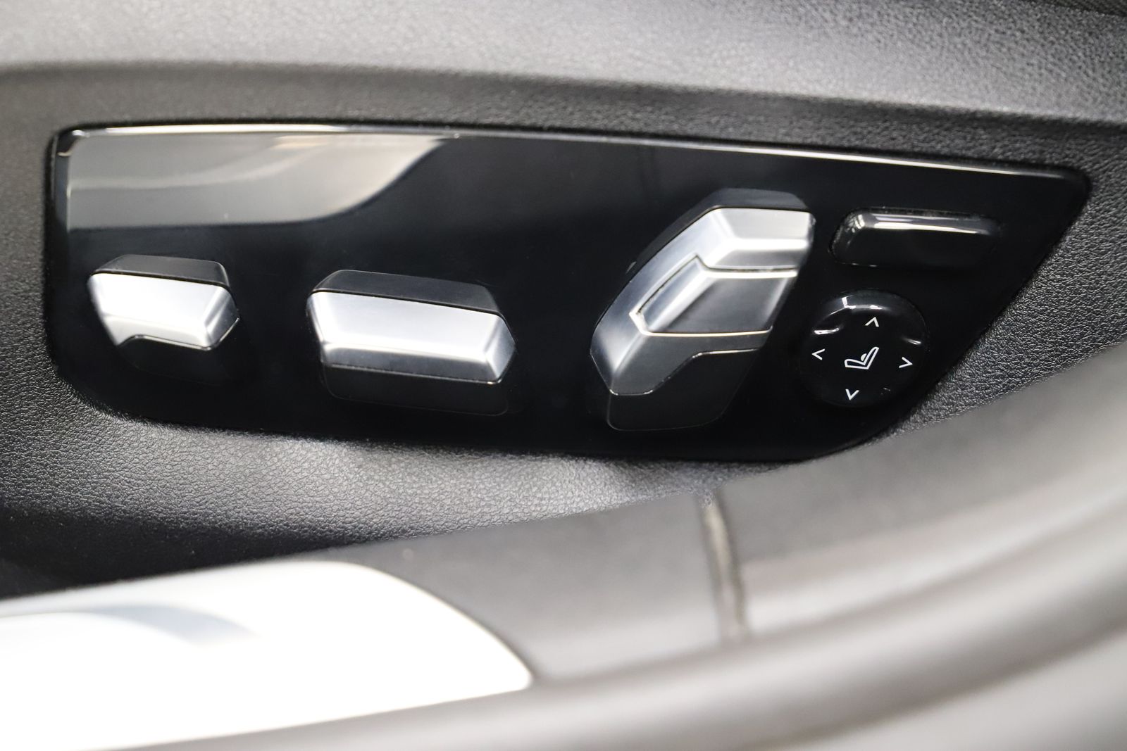 BMW 730d 265PS M Sport Laser Massage HUD ACC 360°  foto 23