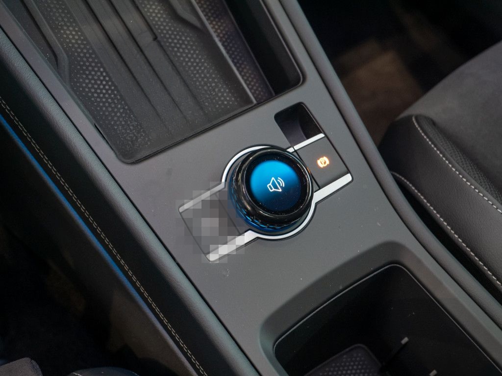 Volkswagen T-Roc Style eTSI DSG ACC PANO HUD MATRIX-LED SHZ foto 13