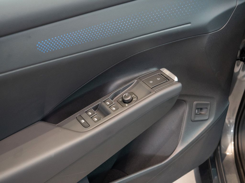 Volkswagen T-Roc Style eTSI DSG ACC PANO HUD MATRIX-LED SHZ foto 17