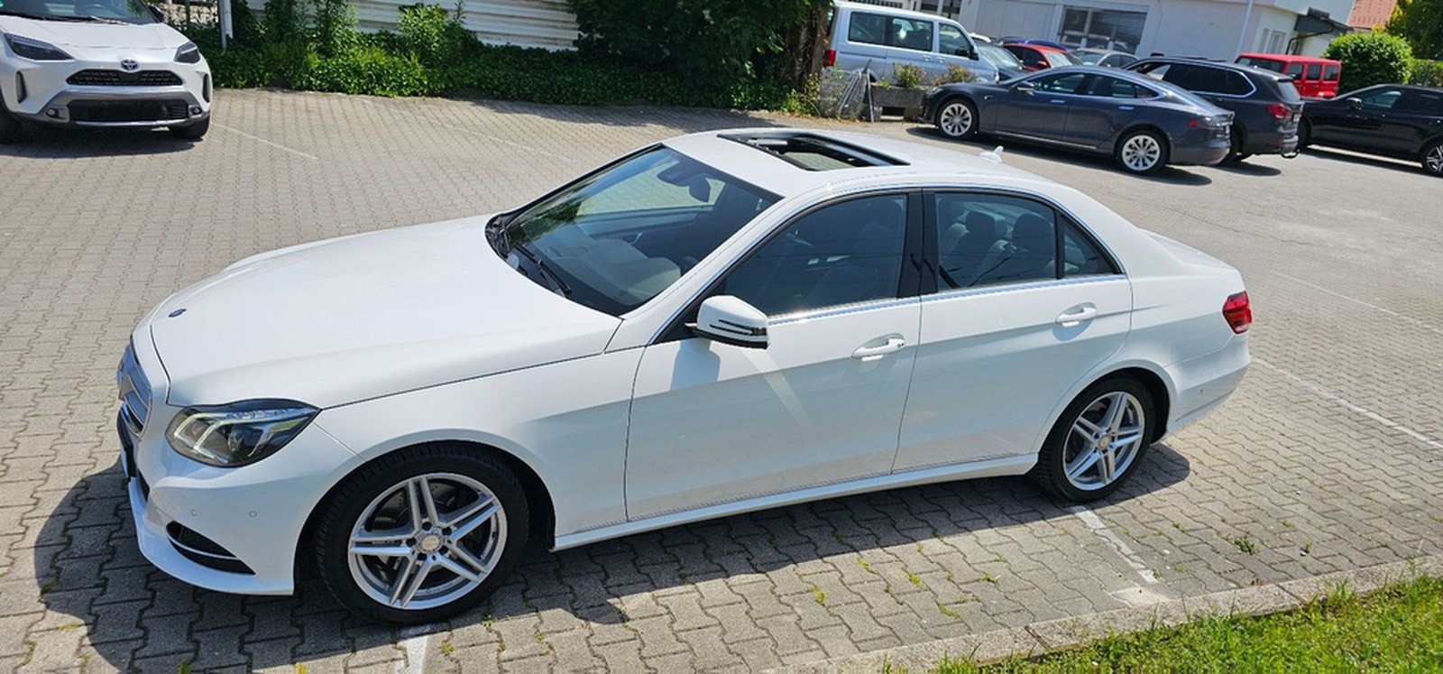 Mercedes-Benz E*200*CGI*Lim.*7G-TRONIC*Avantgarde*LED*SHD* foto 3