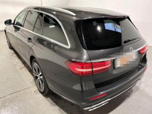 Mercedes-Benz E 220 T d Avantgarde 4Matic EU6d Navi LED ACC Pa foto 2