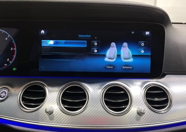 Mercedes-Benz E 220 T d Avantgarde 4Matic EU6d Navi LED ACC Pa foto 24