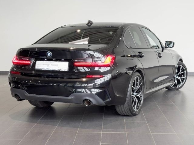 BMW 320 d Limousine M Sport H&K+LED+SHZ+Temp foto 3