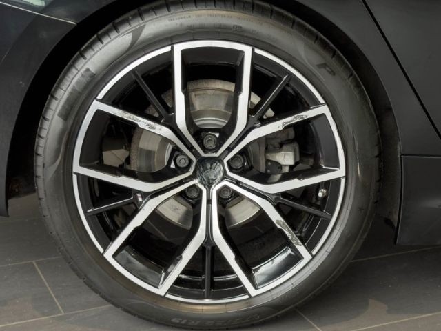 BMW 320 d Limousine M Sport H&K+LED+SHZ+Temp foto 5