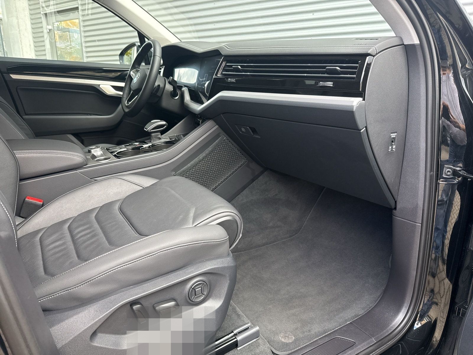 Volkswagen Touareg 3.0 TDI V6 4M STANDHZG ACC KAMERA APP foto 15