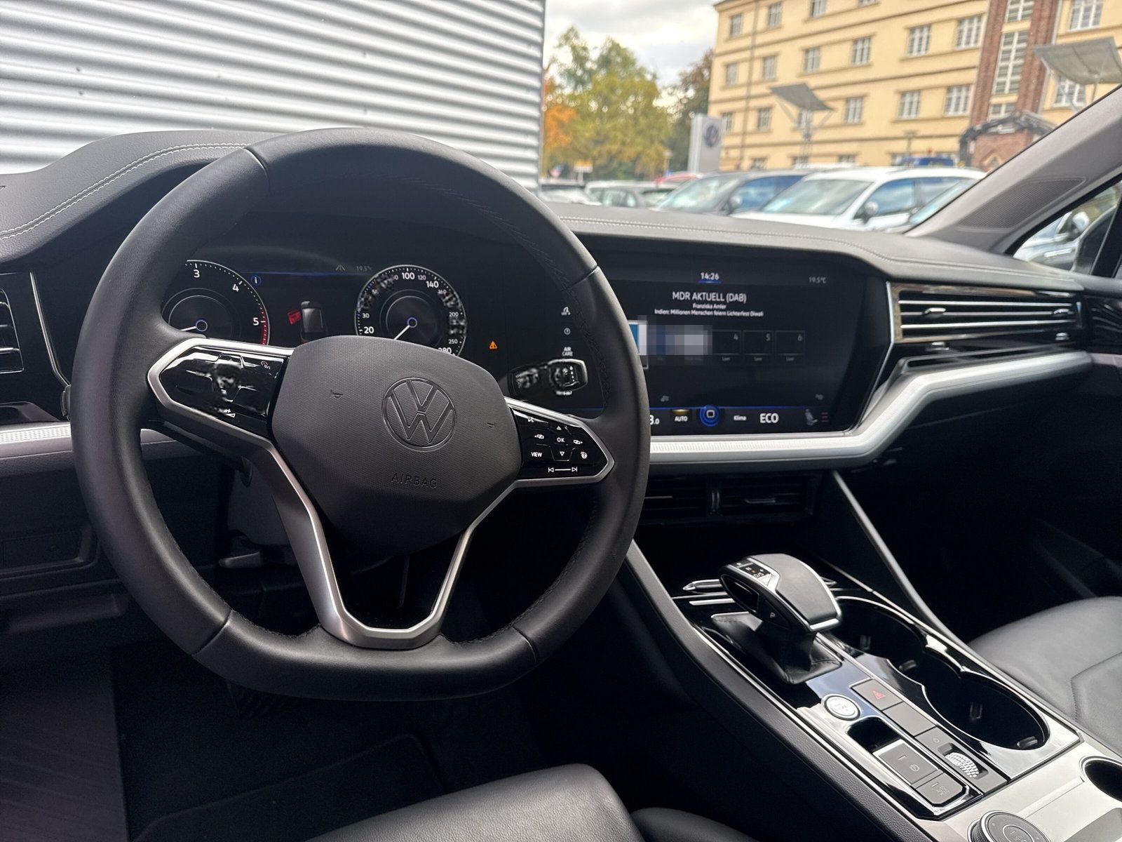 Volkswagen Touareg 3.0 TDI V6 4M STANDHZG ACC KAMERA APP foto 16