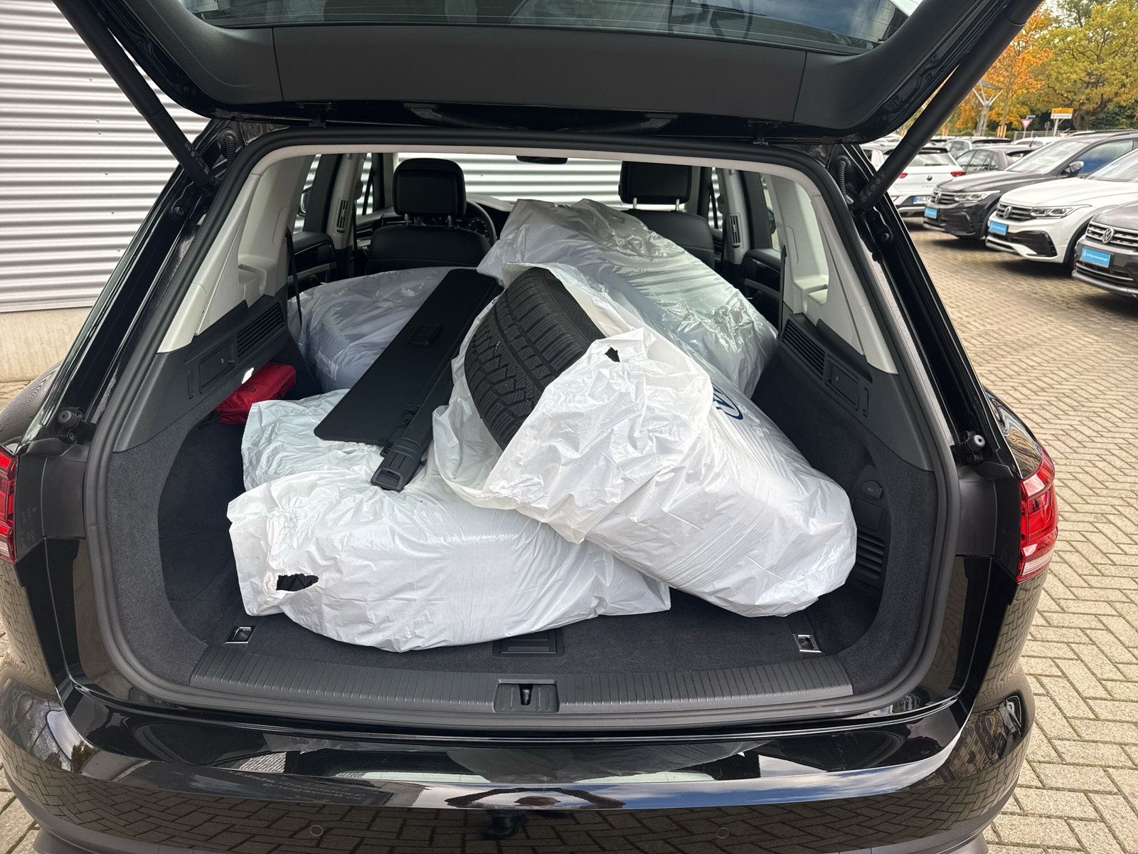 Volkswagen Touareg 3.0 TDI V6 4M STANDHZG ACC KAMERA APP foto 9