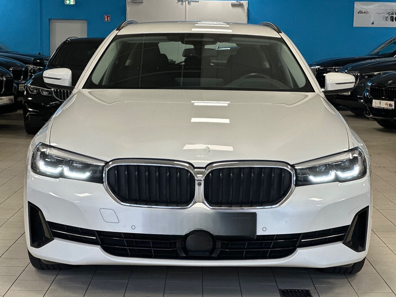 BMW 530d xDrive HUD/Park&DriveAss/SportLederSitze foto 5