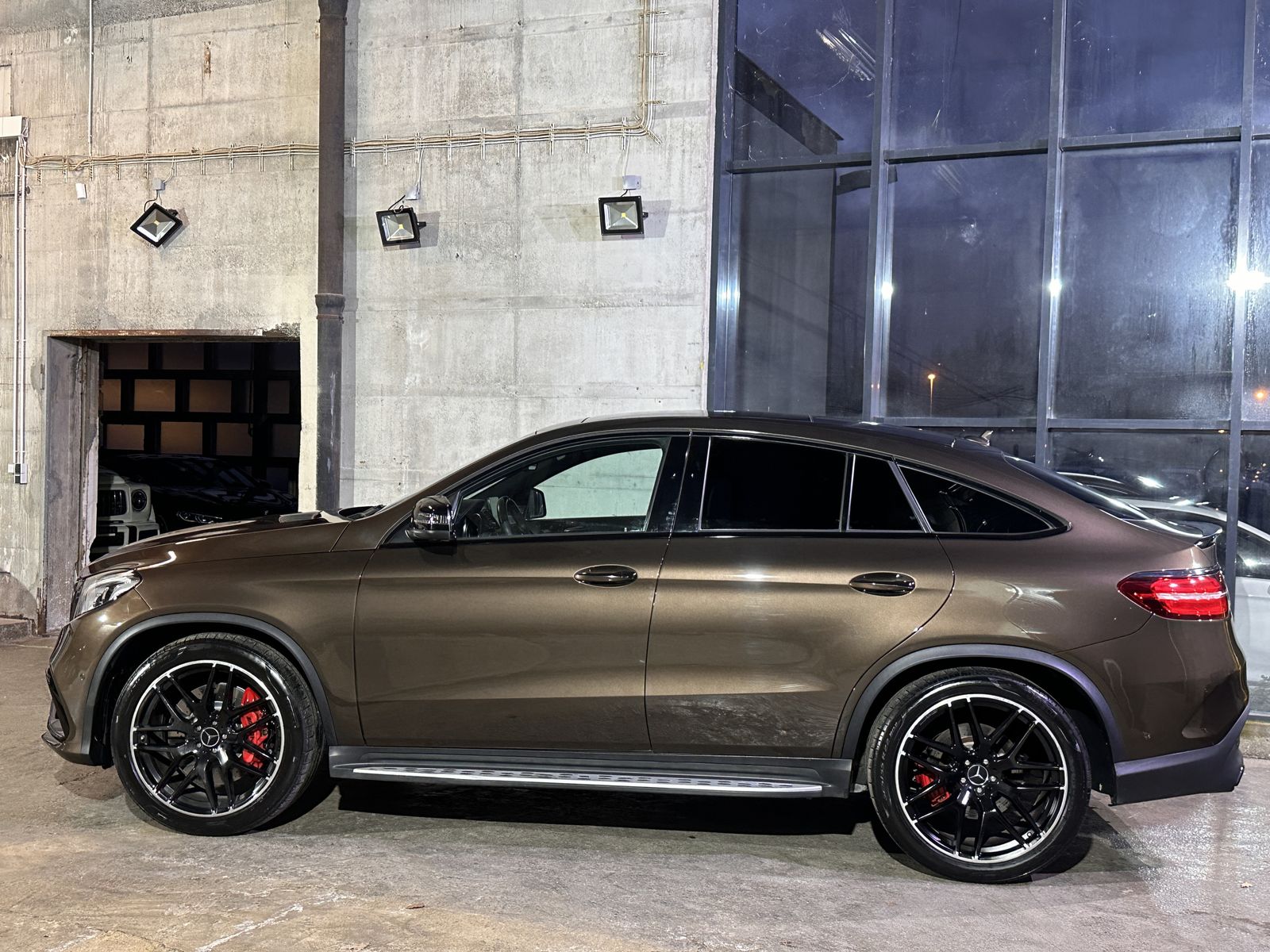Mercedes-Benz GLE 63 AMG Coupé Night Fond-TV Carbon B&O Pano foto 3