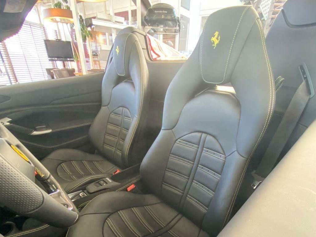 Ferrari F8 Spider Tributo eNp.364.000¤ da 11 Carbon Extr foto 2