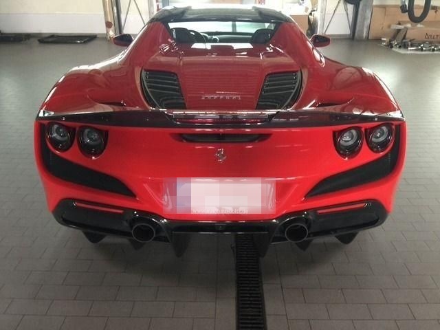 Ferrari F8 Spider Tributo eNp.364.000¤ da 11 Carbon Extr foto 12