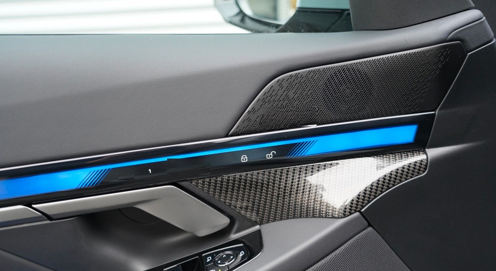 BMW 520d xDrive M Sport ICONIC 360 HUD MEMO H&K KEY foto 14