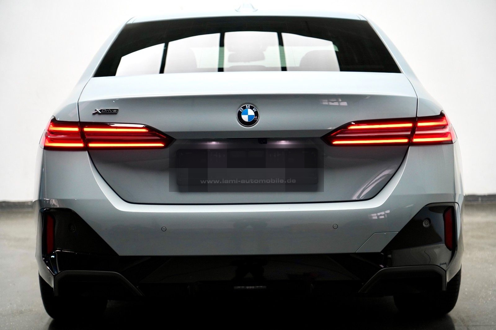 BMW 520d xDrive M Sport ICONIC 360 HUD MEMO H&K KEY foto 6