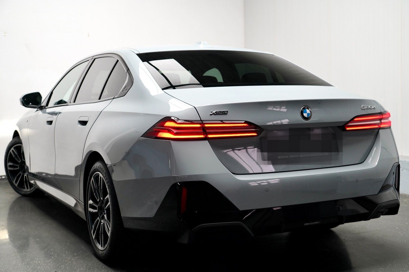 BMW 520d xDrive M Sport ICONIC 360 HUD MEMO H&K KEY foto 7