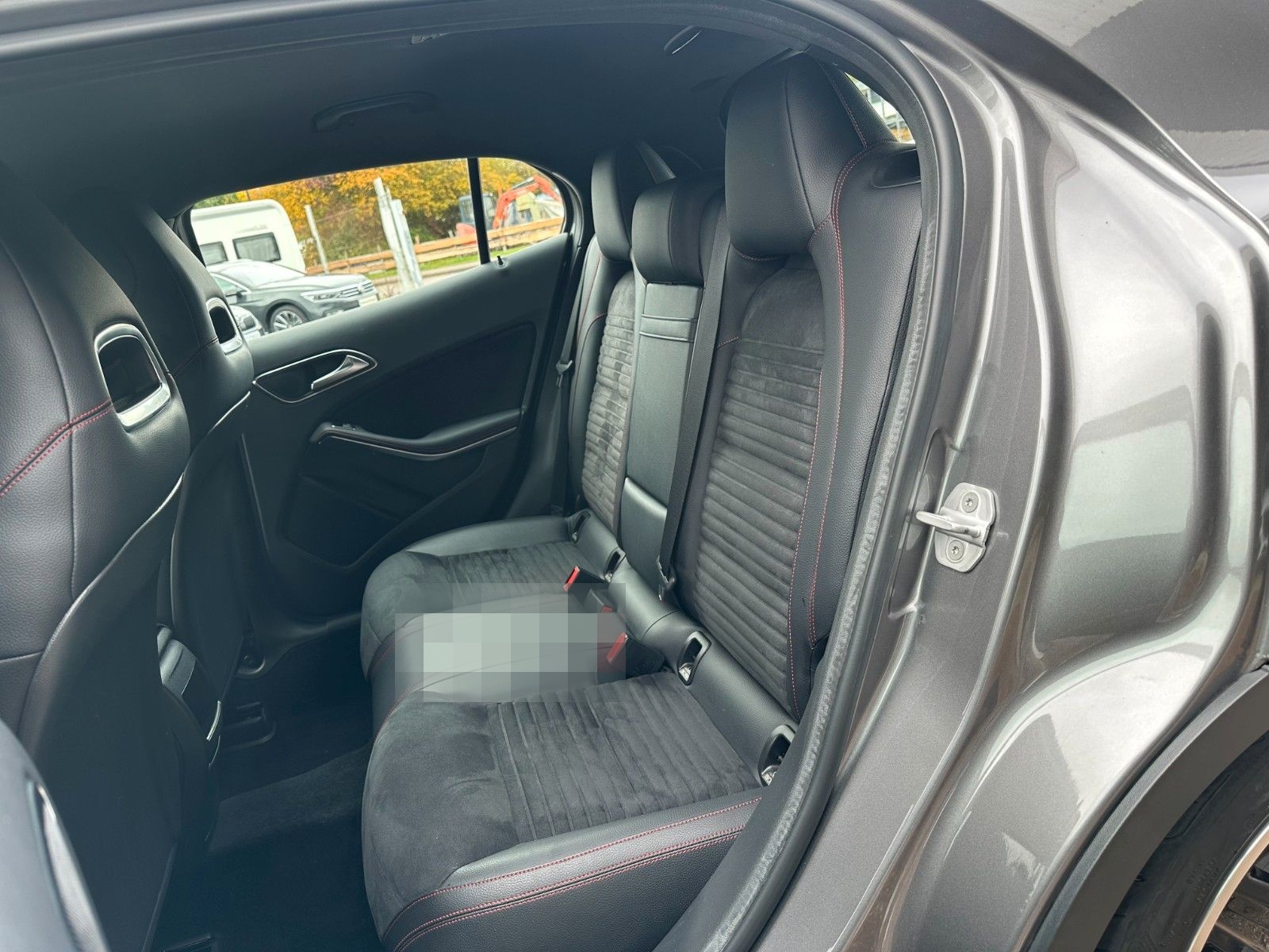 Mercedes-Benz GLA 250 GLA -Klasse 4Matic AMG Line LED / AHK foto 12