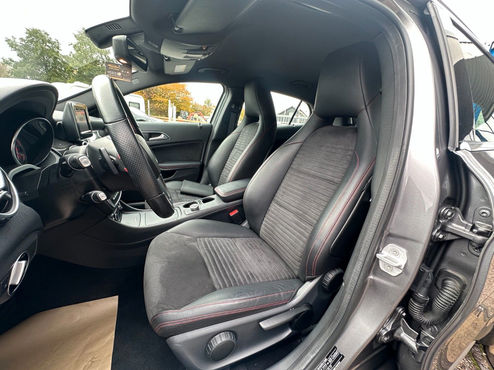 Mercedes-Benz GLA 250 GLA -Klasse 4Matic AMG Line LED / AHK foto 22