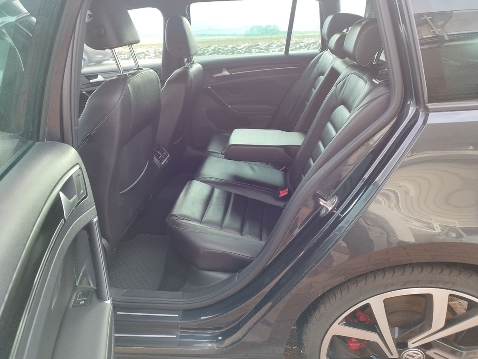 Volkswagen Golf VII Variant GTD BMT foto 13