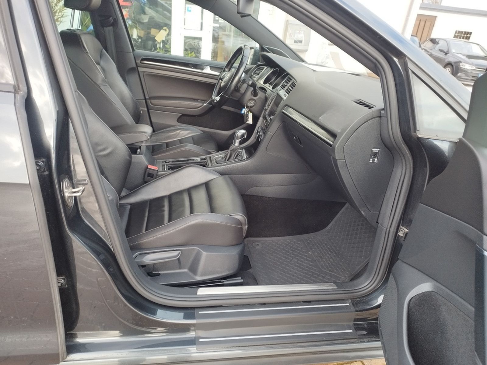 Volkswagen Golf VII Variant GTD BMT foto 19