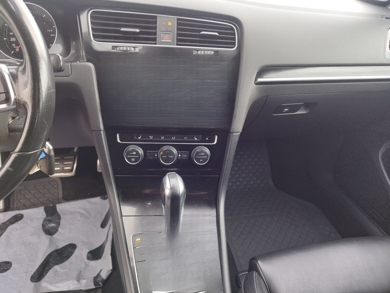 Volkswagen Golf VII Variant GTD BMT foto 22