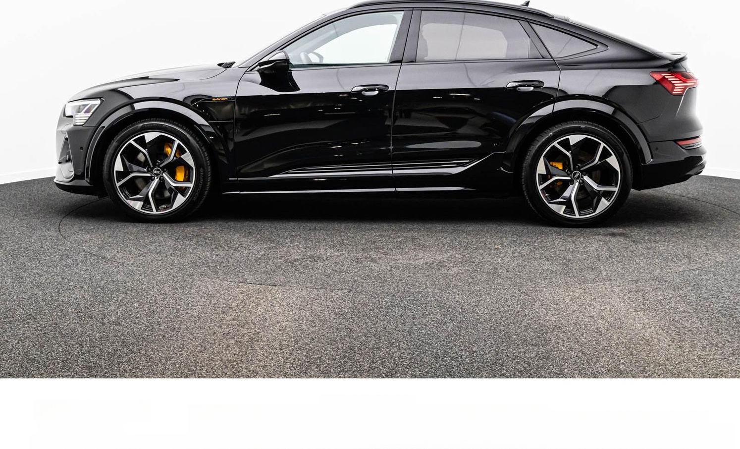 Audi E-TRON SPORTBACK S ALL-BLACK MATRIX/HuD/PANO/360 foto 12