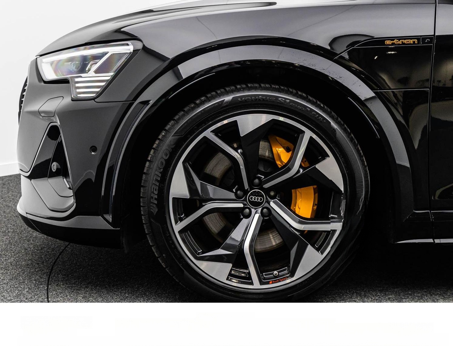 Audi E-TRON SPORTBACK S ALL-BLACK MATRIX/HuD/PANO/360 foto 13