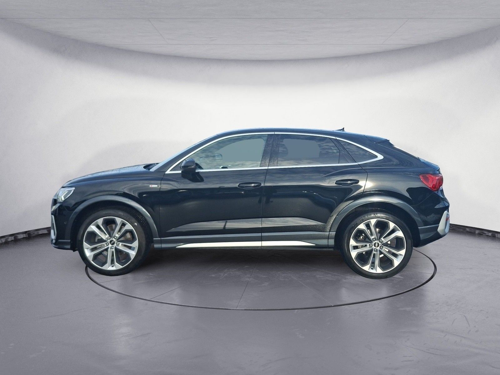 Audi Q3 Sportback 40 TDI quattro S-Line AHK Standhzg foto 3