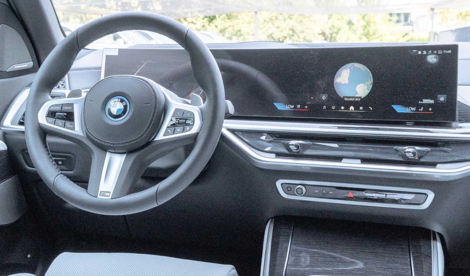 BMW X5 50e M SPORT.DR.ASS.LUFT.PANO.360°.H/K.AHK.22" foto 15