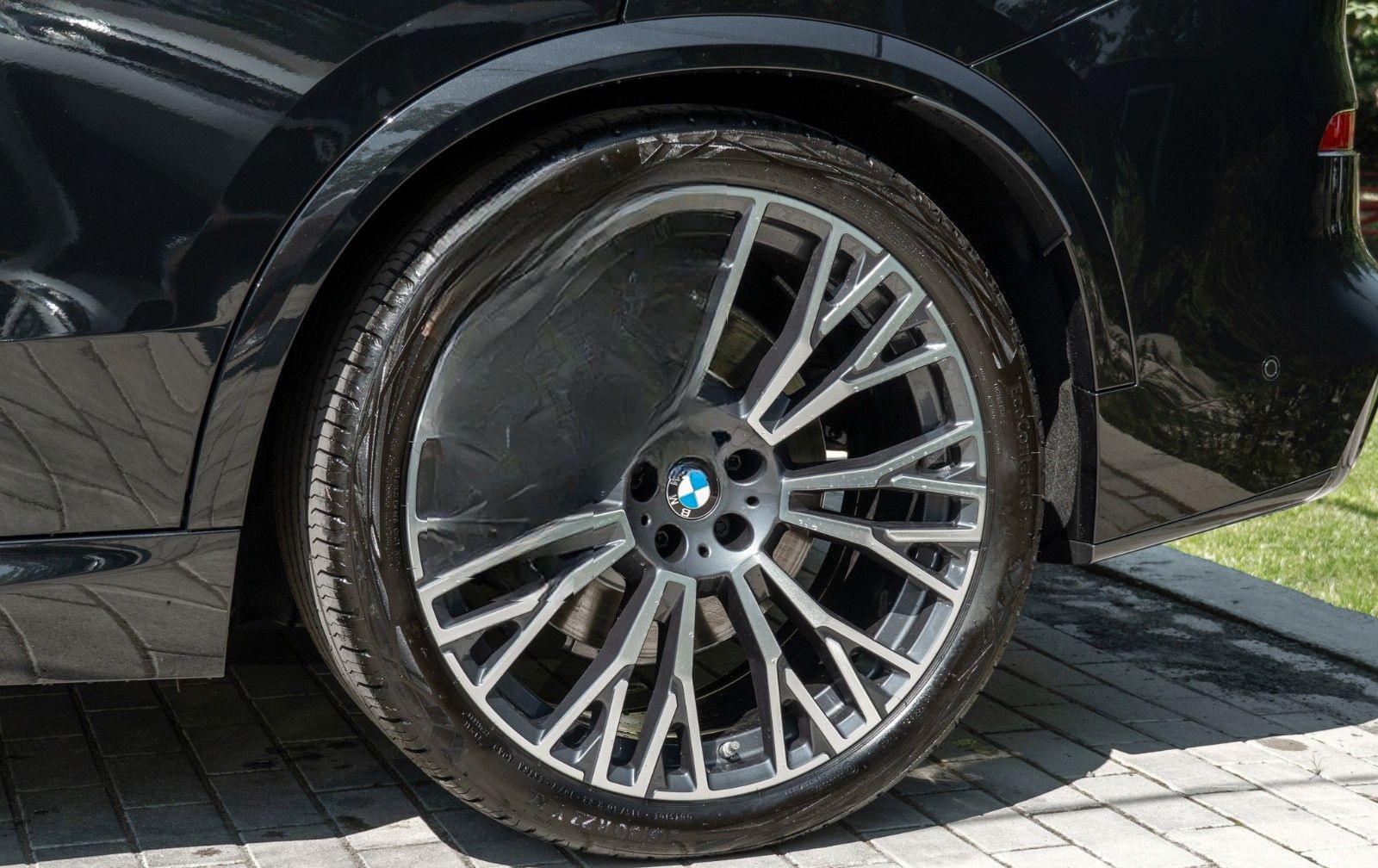 BMW X5 50e M SPORT.DR.ASS.LUFT.PANO.360°.H/K.AHK.22" foto 10