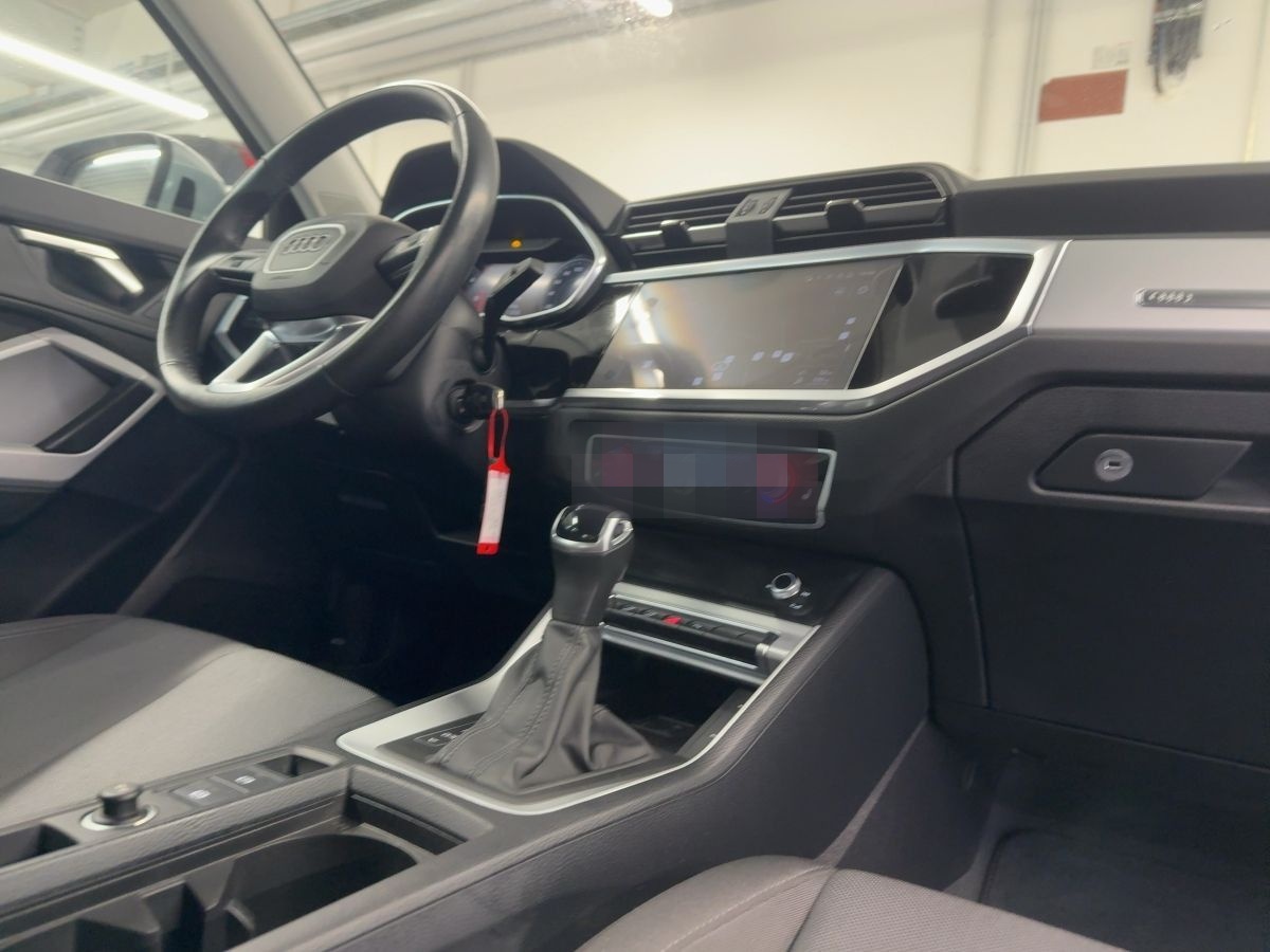 Audi Q3 35 TDI Navi virtual LED DAB foto 14