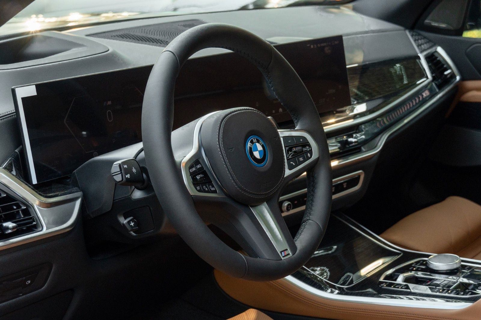BMW X5 50e M SPORT.LUFTF.PANO.DR.ASS.360.H/K.AHK.22" foto 12
