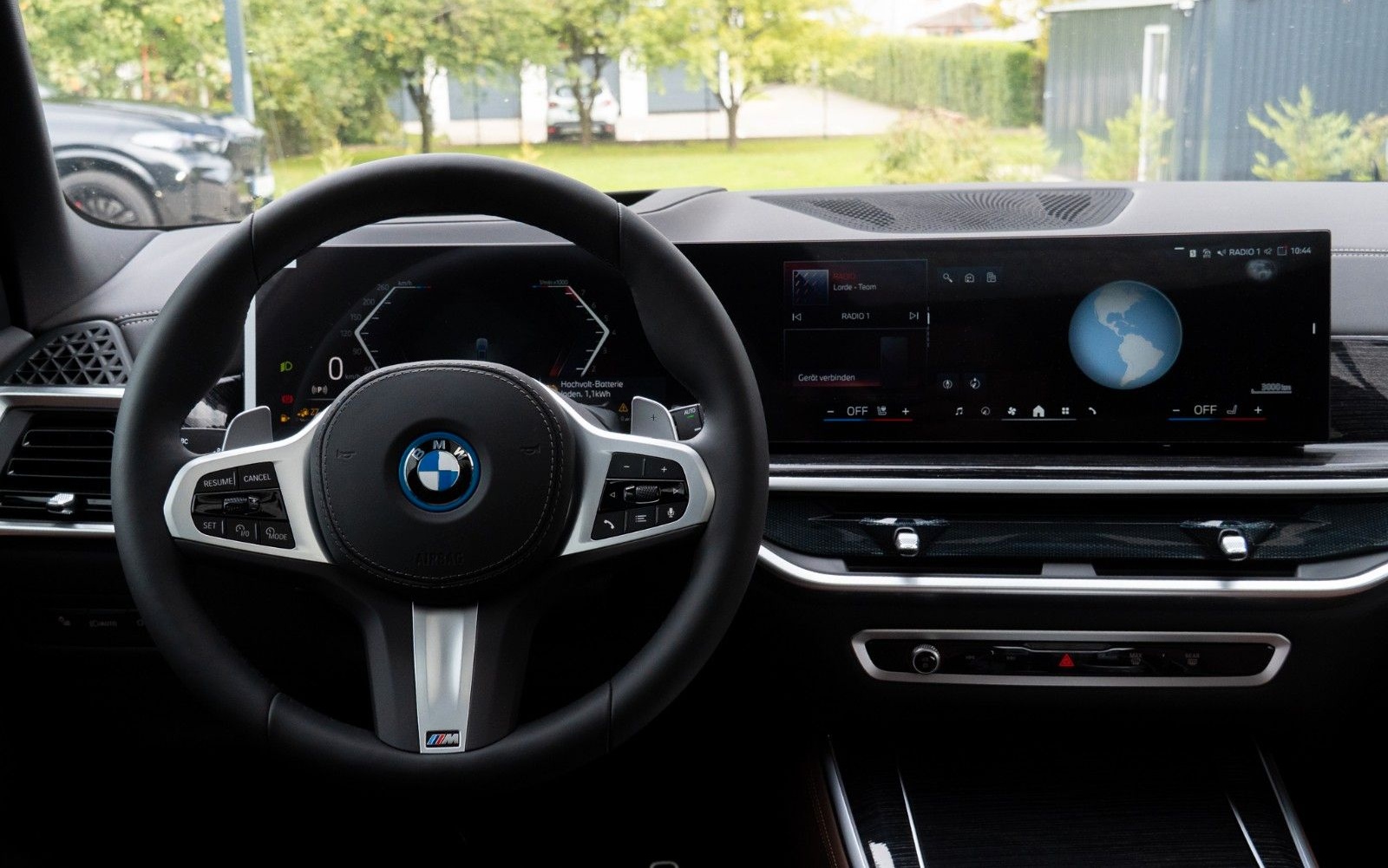 BMW X5 50e M SPORT.LUFTF.PANO.DR.ASS.H/K.360.AHK.22" foto 8