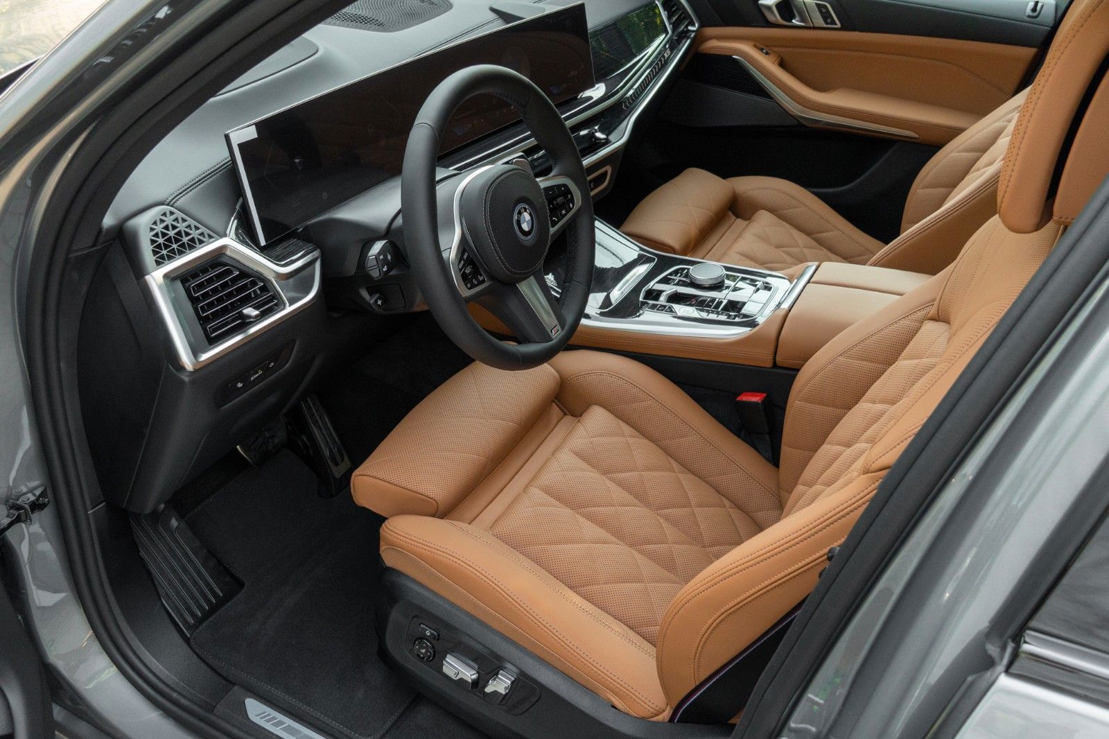 BMW X5 50e M SPORT.LUFTF.PANO.DR.ASS.H/K.HUD.AHK.22" foto 11