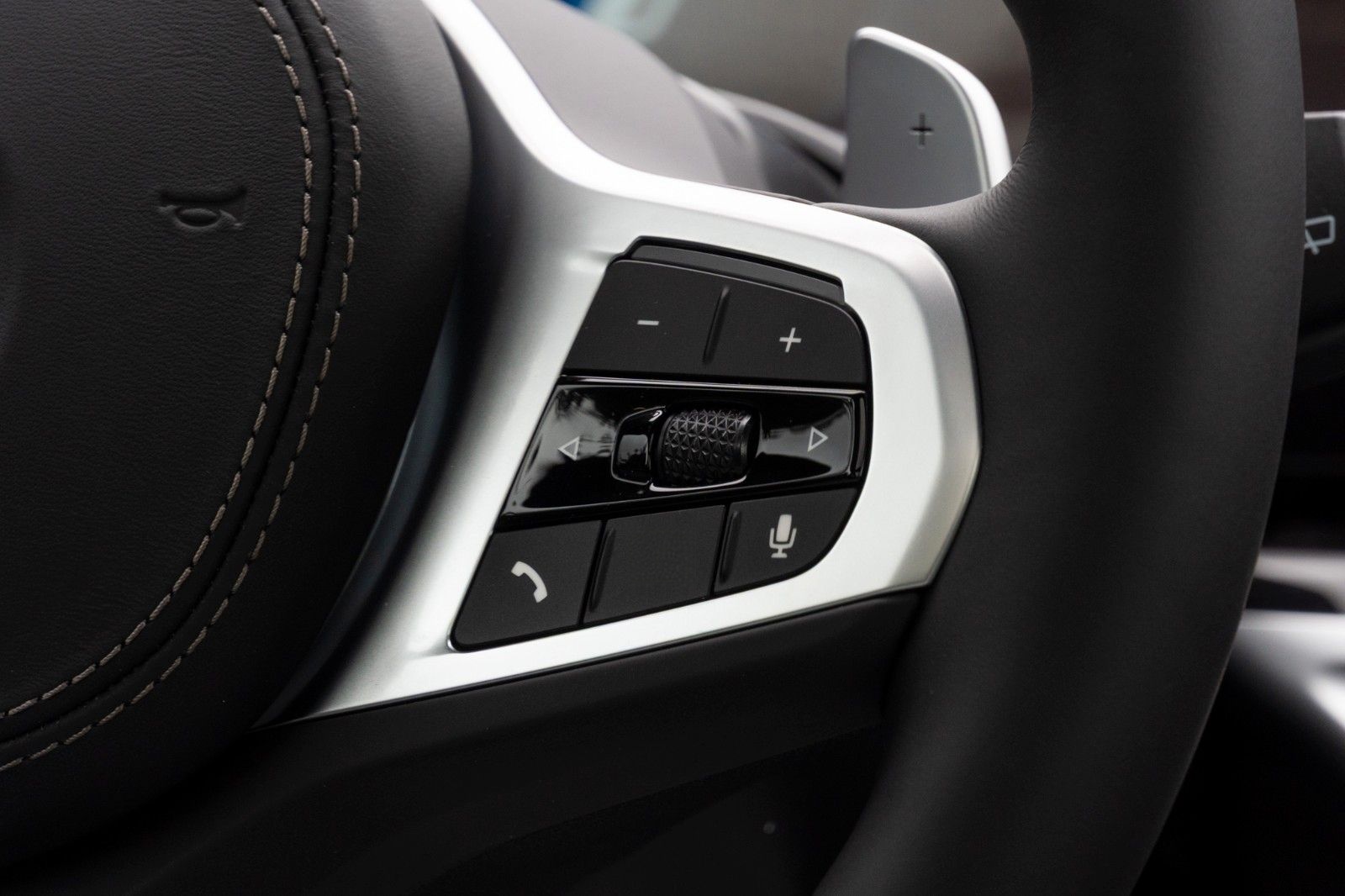 BMW X5 50e M SPORT.LUFTF.PANO.DR.ASS.PRO.360.22".AHK foto 16