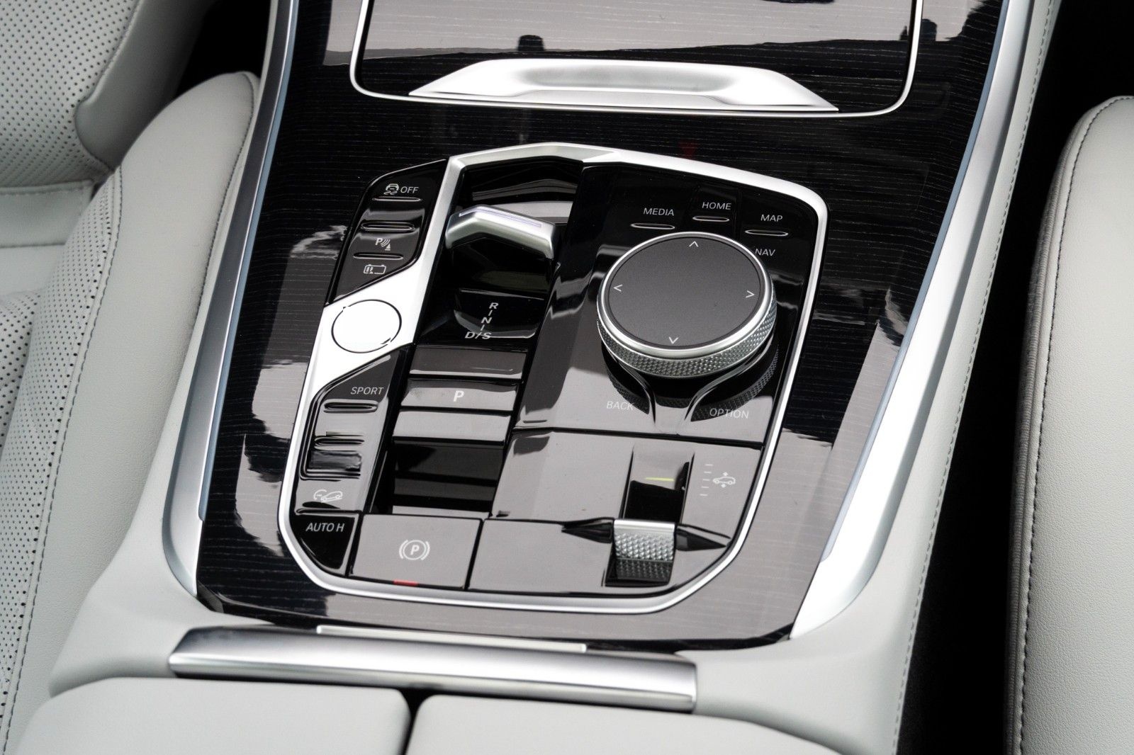 BMW X5 50e M SPORT.LUFTF.PANO.DR.ASS.PRO.360.22".AHK foto 19