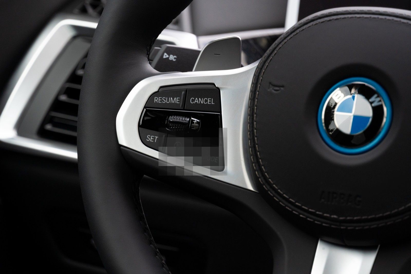 BMW X5 50e M SPORT.LUFTF.PANO.DR.ASS.PRO.360.AHK.22" foto 12