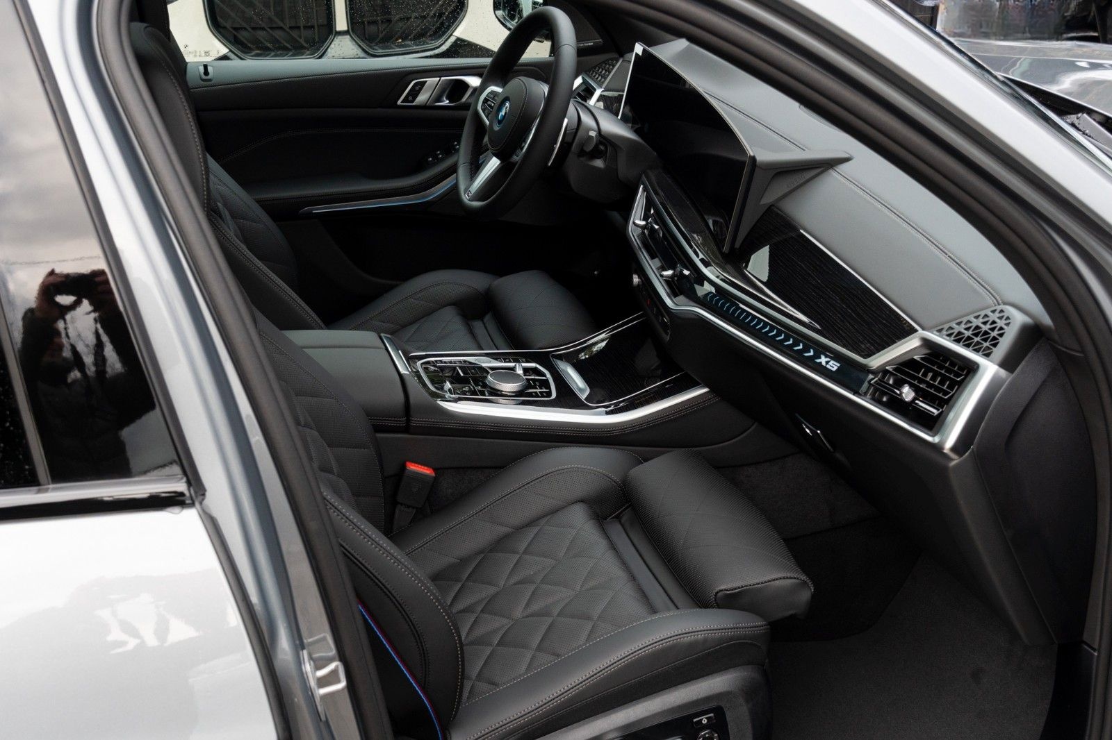 BMW X5 50e M SPORT.LUFTF.PANO.DR.ASS.PRO.360.AHK.22" foto 25