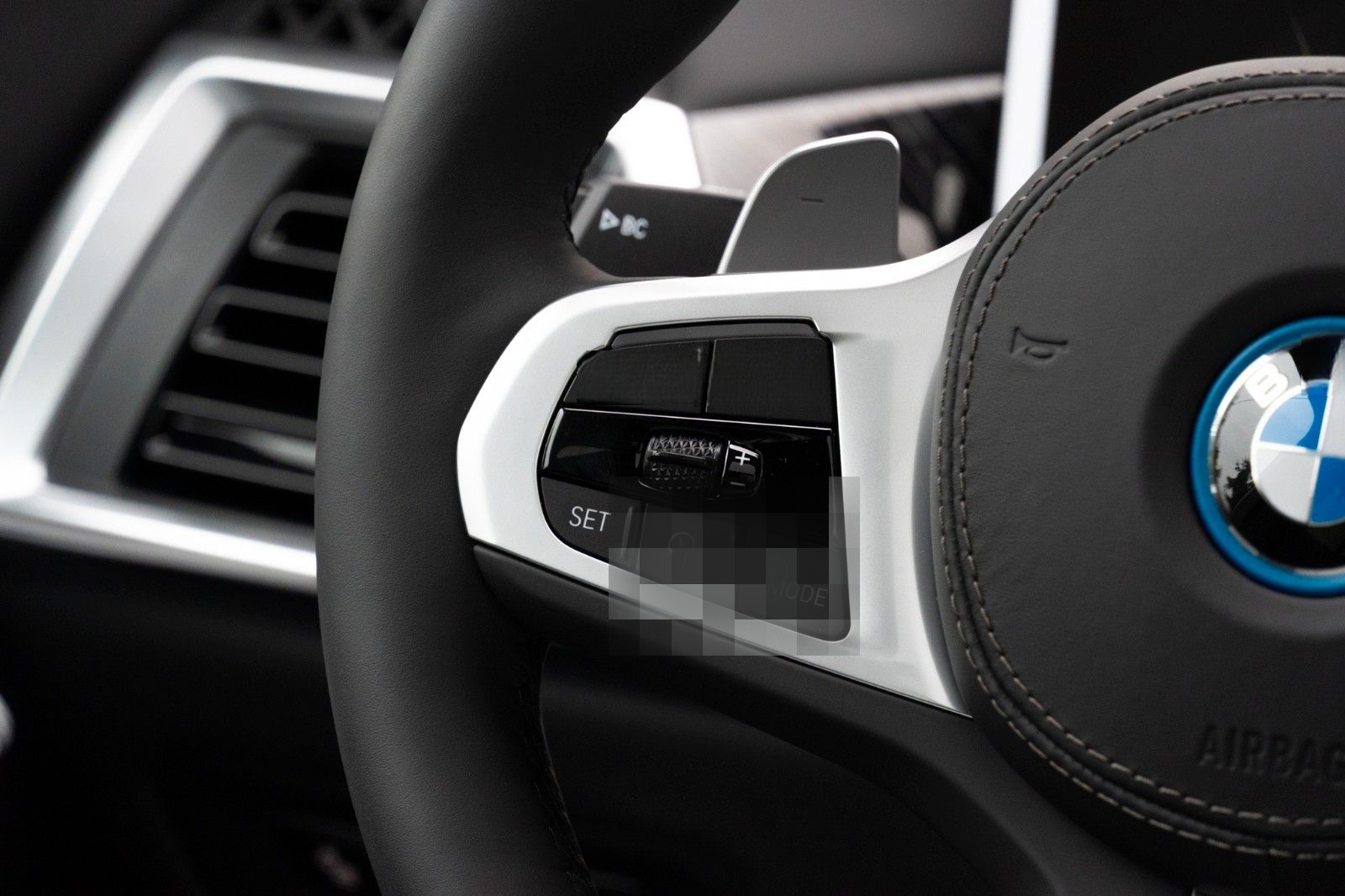 BMW X5 50e M SPORT.LUFTF.PANO.DR.ASS.PRO.360.AHK.22" foto 14