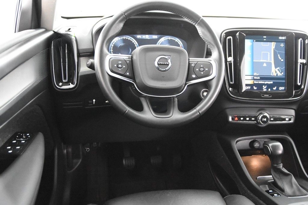 Volvo XC40 T3 Inscription *1.Hand*Leder*Navi*AHK* foto 11