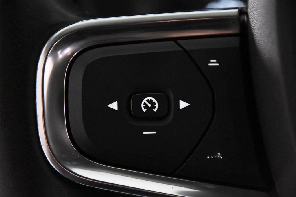 Volvo XC40 T3 Inscription *1.Hand*Leder*Navi*AHK* foto 14