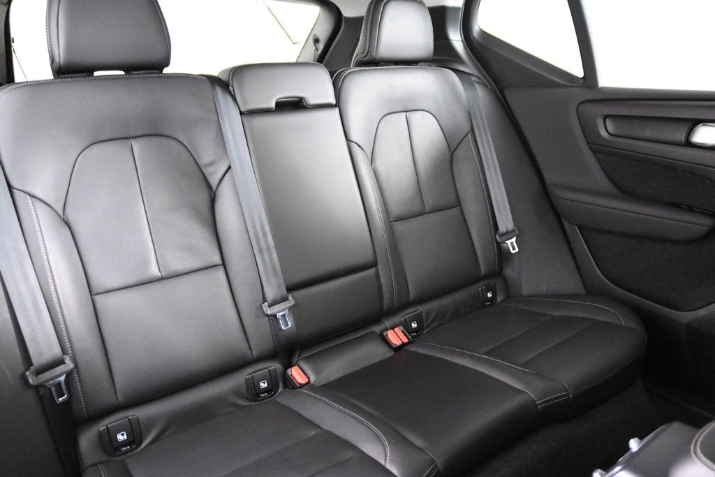 Volvo XC40 T3 Inscription *1.Hand*Leder*Navi*AHK* foto 10