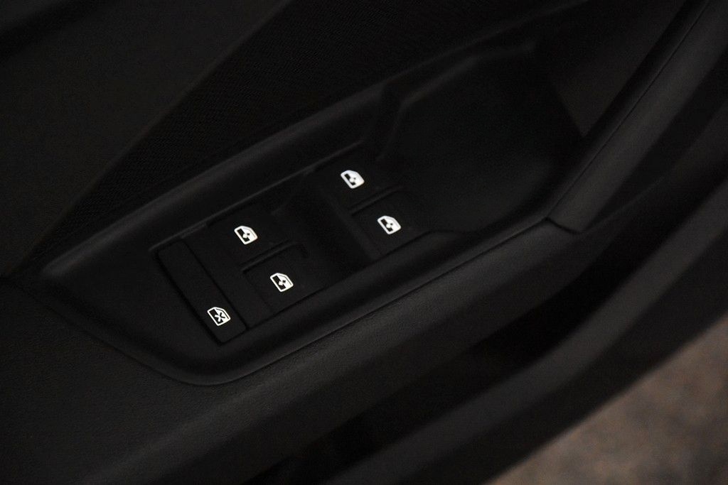 Audi A3 35 TFSI Limosine *1.Hand*Navi*DAB* foto 16