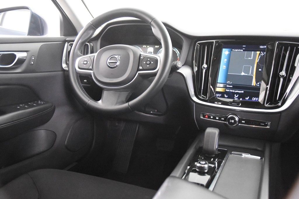 Volvo V60 B3 Momentum *1.Hand*Pano.*SHZ*Navi* foto 11