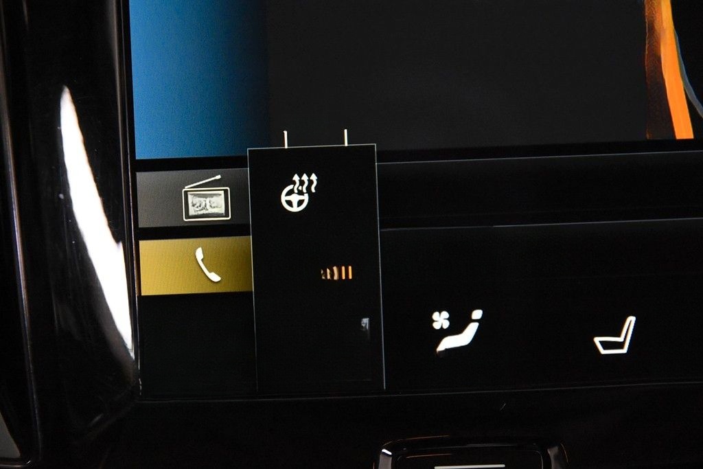 Volvo V60 B3 Momentum *1.Hand*Pano.*SHZ*Navi* foto 15