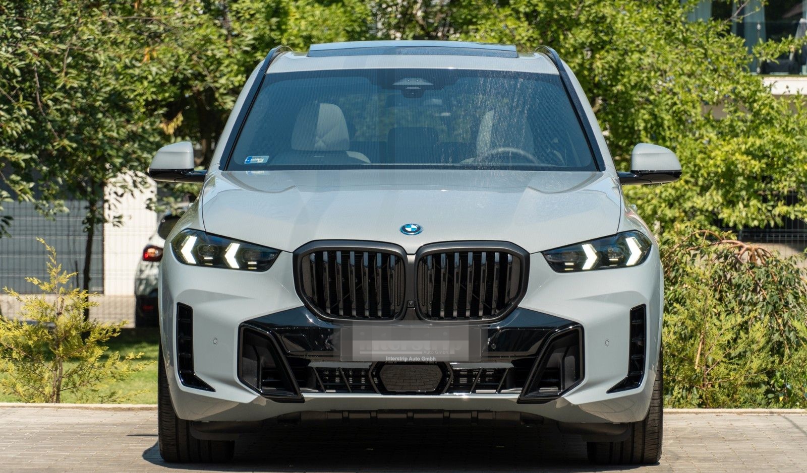 BMW X5 50e M SPORT.PANO.DR.ASS.360.LUFTF.H/K.AHK.22" foto 2