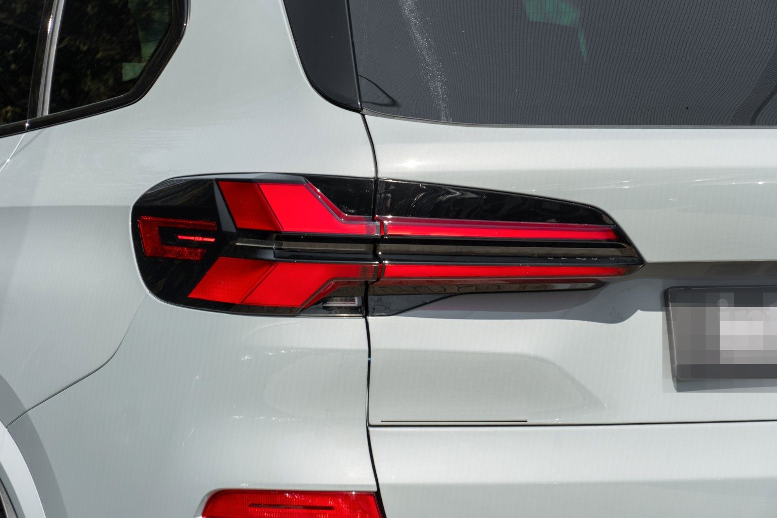 BMW X5 50e M SPORT.PANO.DR.ASS.360.LUFTF.H/K.AHK.22" foto 7