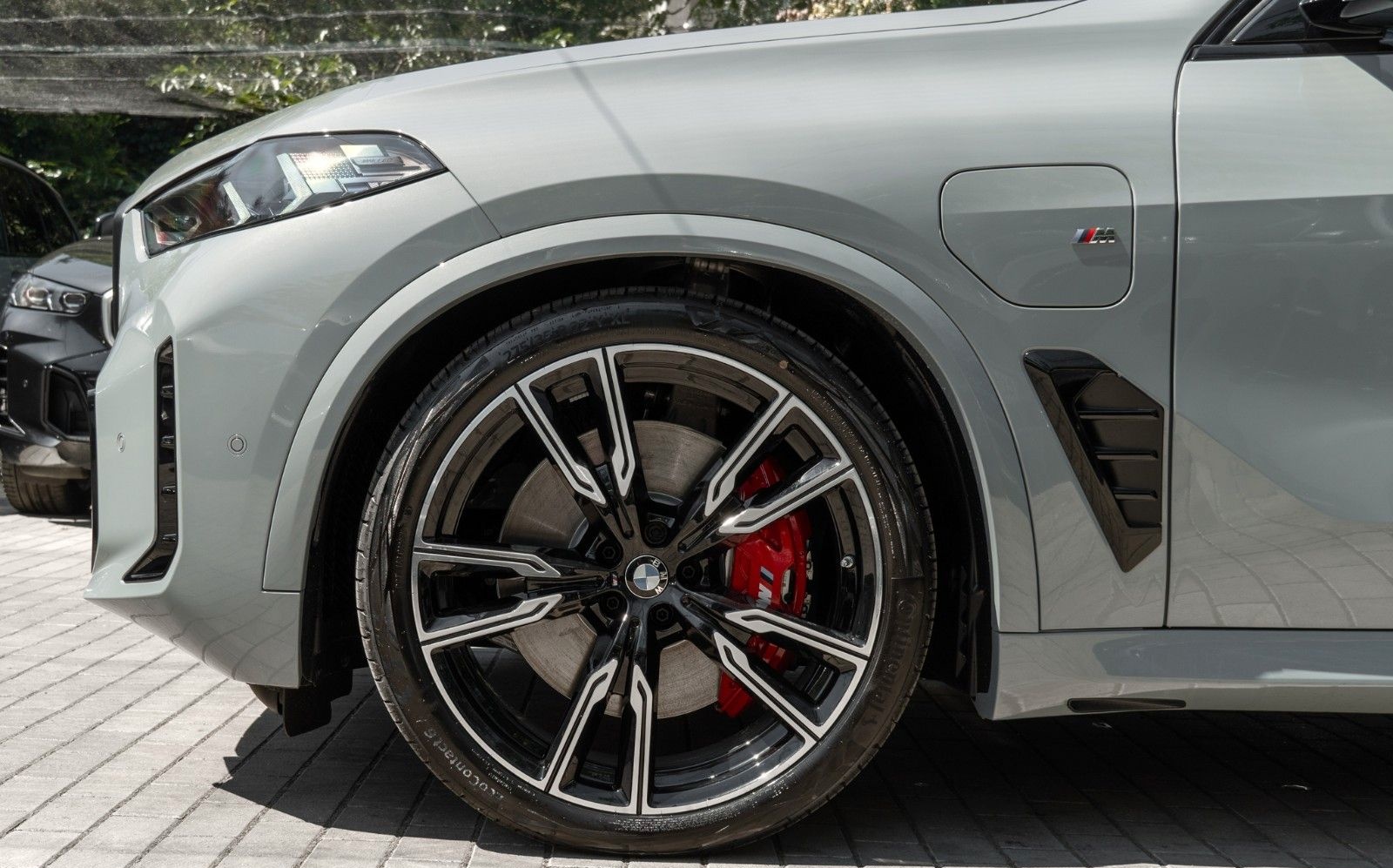 BMW X5 50e M SPORT.PANO.DR.ASS.360.LUFTF.H/K.AHK.22" foto 9