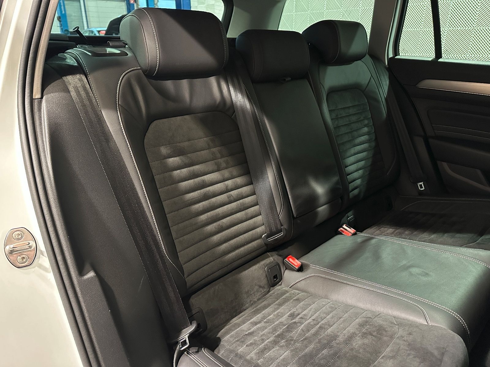 Volkswagen Passat Variant*ELEGANCE*MATRIX-ACC-AHK-R.KAM-SHZ foto 15