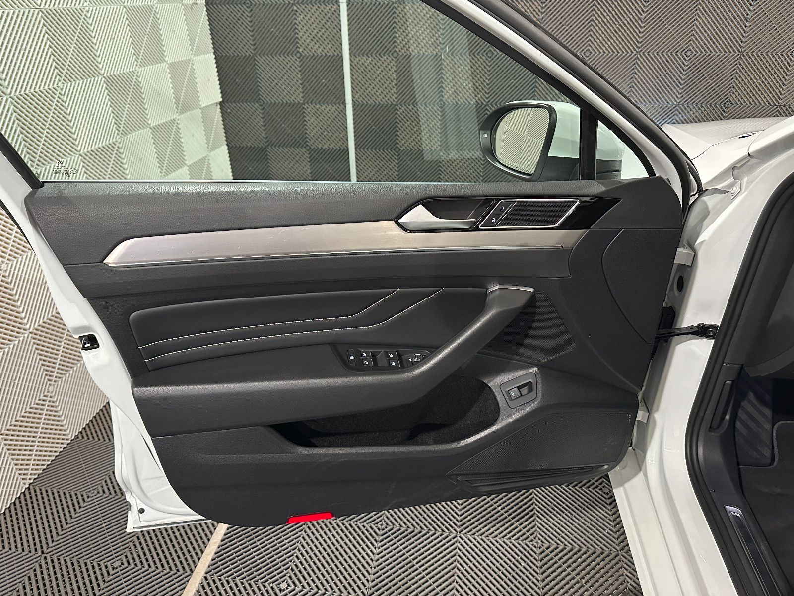 Volkswagen Passat Variant*ELEGANCE*MATRIX-ACC-AHK-R.KAM-SHZ foto 18